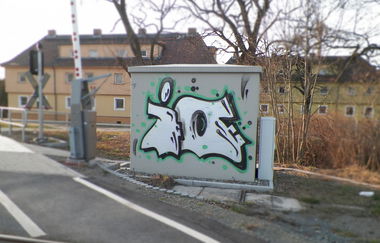Graffiti Bombing - Photo by LosPicos - io