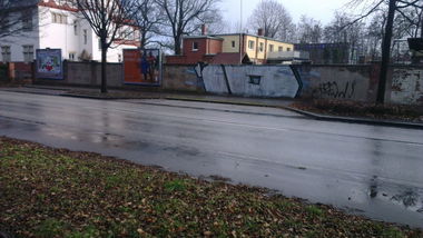 Graffiti Bombing - Photo by LosPicos - io