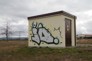Graffiti Bombing - Photo by LosPicos - io