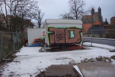 Graffiti Bombing - Photo by LosPicos - io