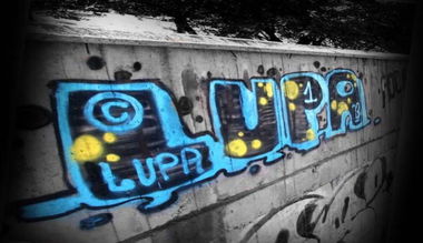 Graffiti Bombing - Photo by LupaOne - Lupa, One