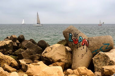 Graffiti Bombing in Varna - Photo by LupaOne - LUPA, ONE (2013)