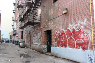 Graffiti Bombing in Montreal - Photo by MABS