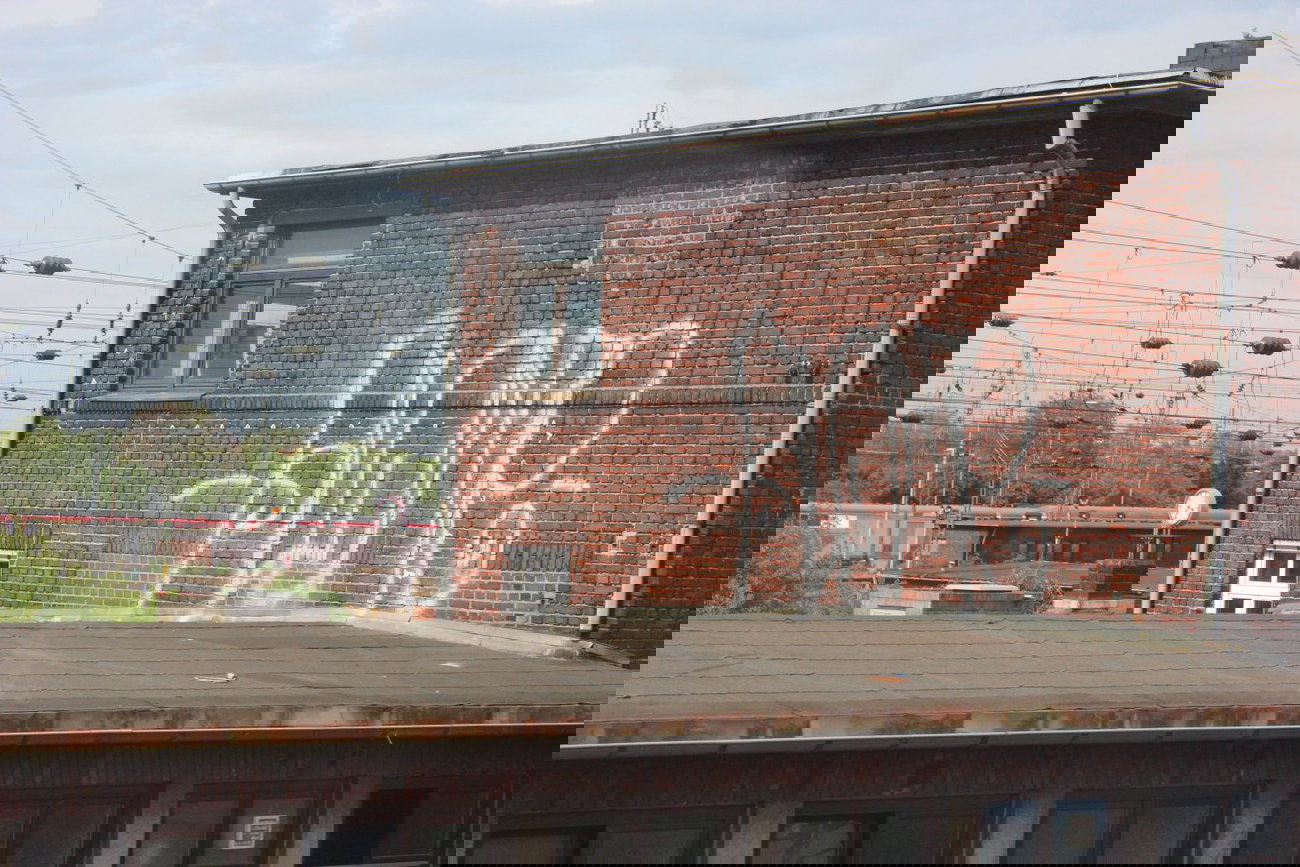 Graffiti Wall - Photo by MABS - ALONE