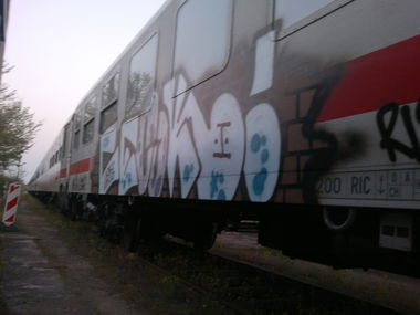 Graffiti Train - Photo by MADAFAKA - ic, trains