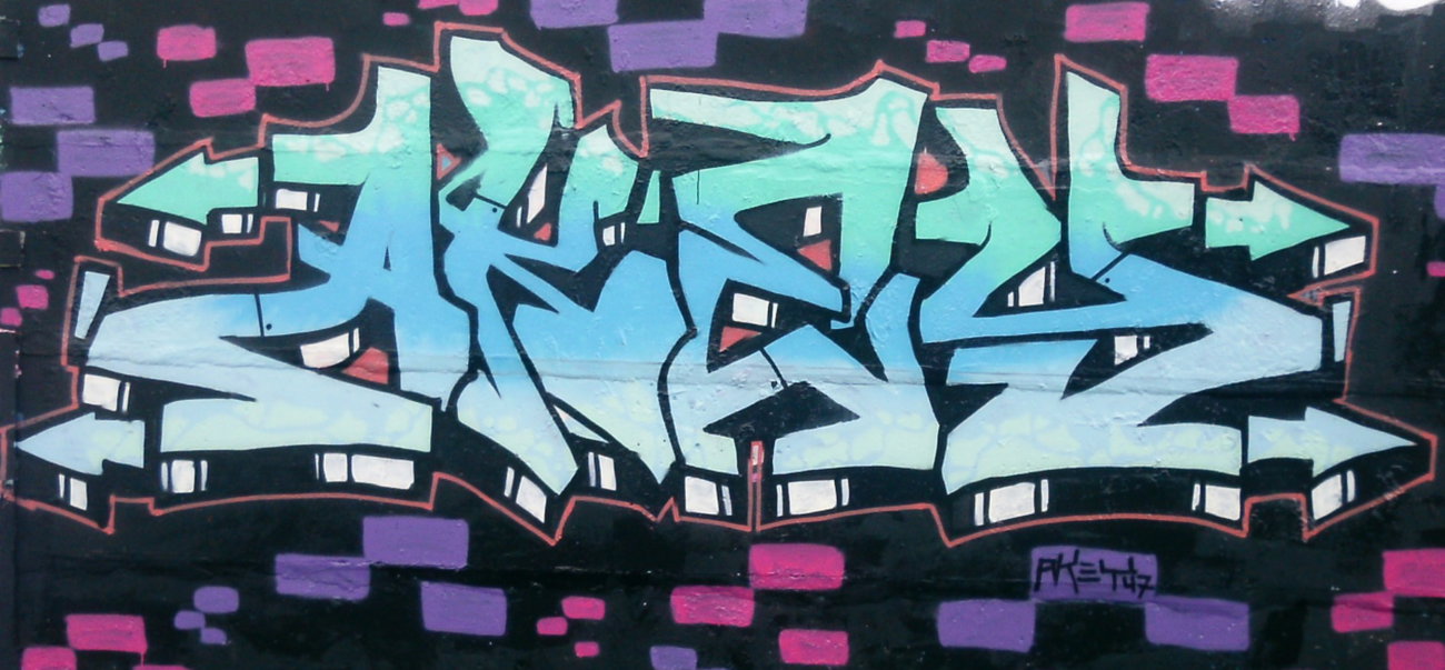 Graffiti Wall - Photo by MADAFAKA - Akey, 47, hall