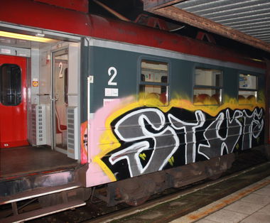 Graffiti Train - Photo by MAJSTER - STUF, CSHK (2014)
