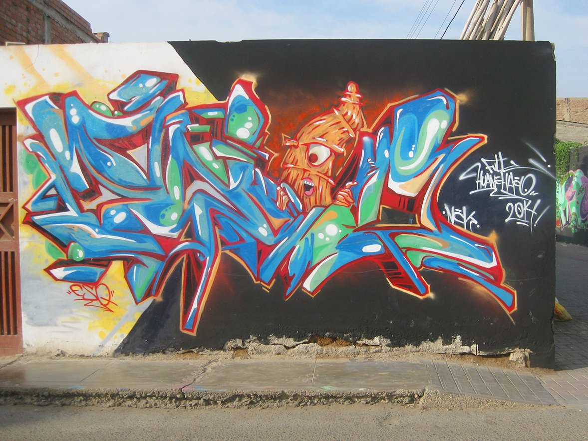 Graffiti Wall - Photo by MANIA189 - TRUJILLO, DRUG, ALCOHOL (2012)