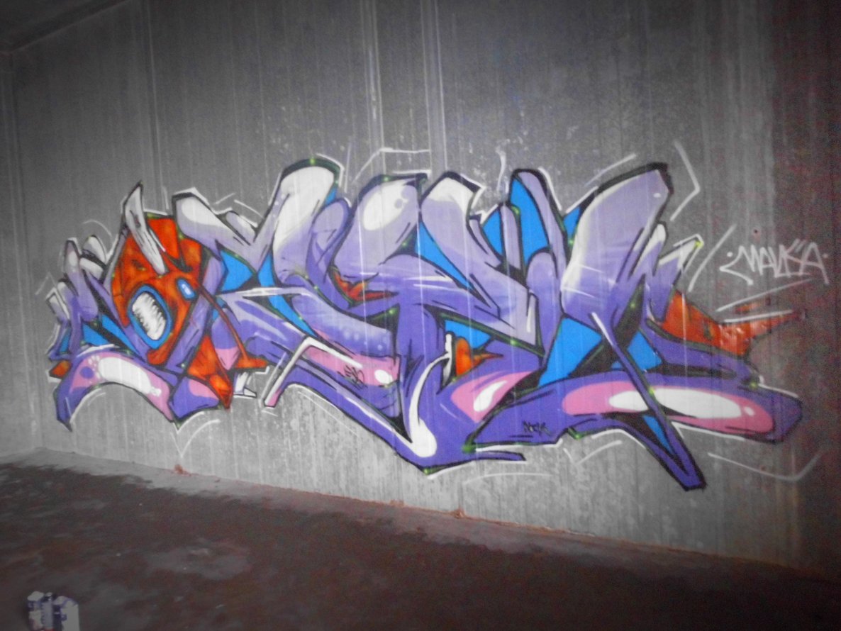 Graffiti Wall - Photo by MANIA189 - COBACHA, DEL, MAL
