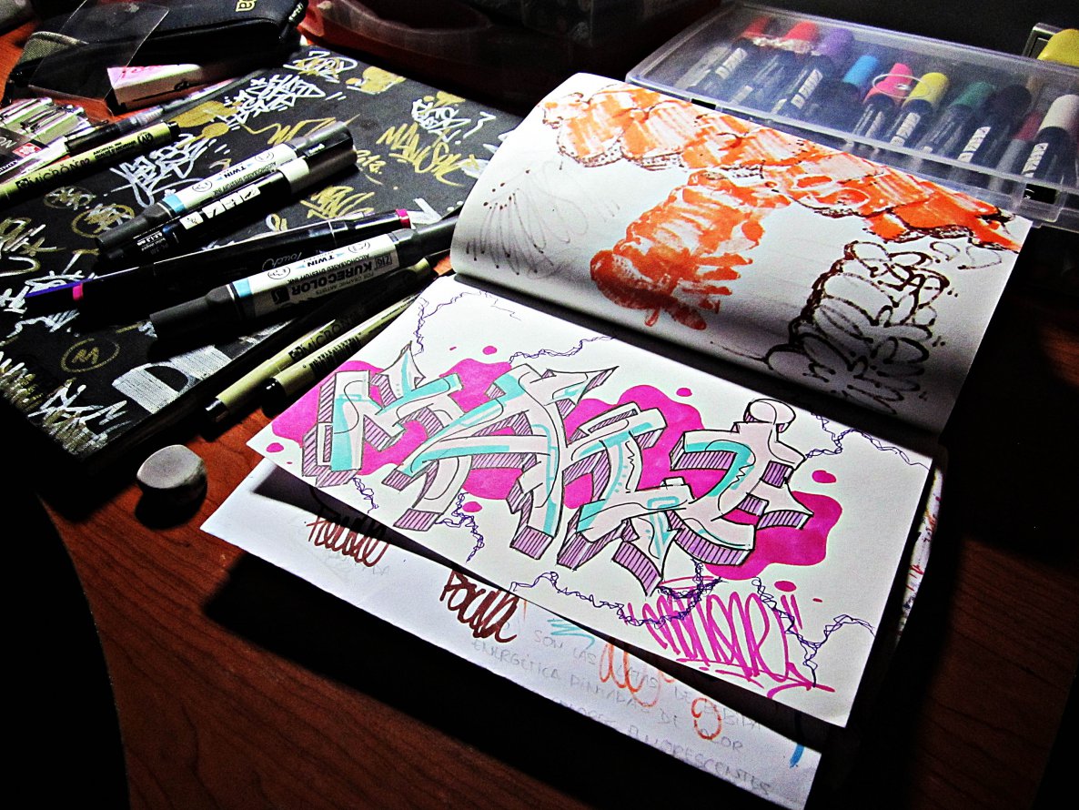 Graffiti Sketch in Pego - Photo by MANIONE - mani (2014)