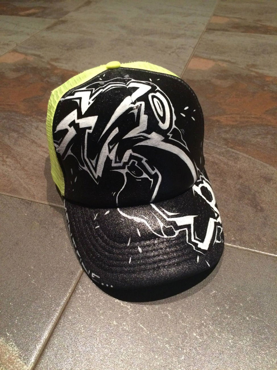 Graffiti Artwork - Photo by MANIONE - CAP (2015)