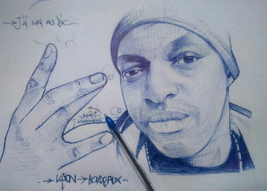 Graffiti Sketch in Lyon - Photo by MAS - sketch, stencil, streetart (2015)