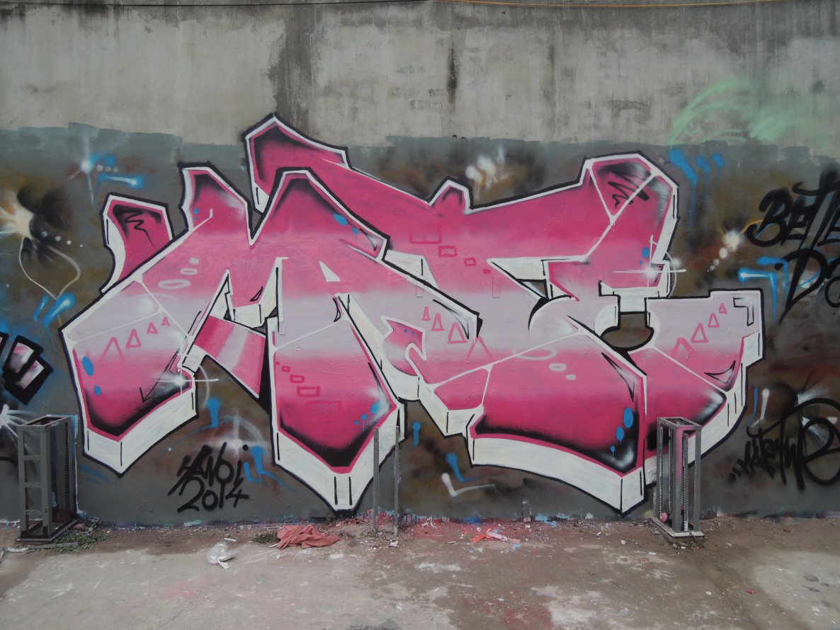 Graffiti Wall - Photo by MATETWO