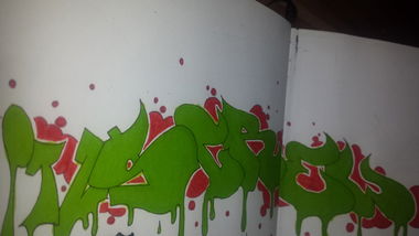 Graffiti Sketch - Photo by MELONE - ilzcrue (2013)