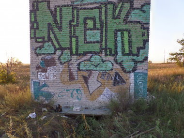 Graffiti Bombing - Photo by MENO - MENO, AKAZ (2013)