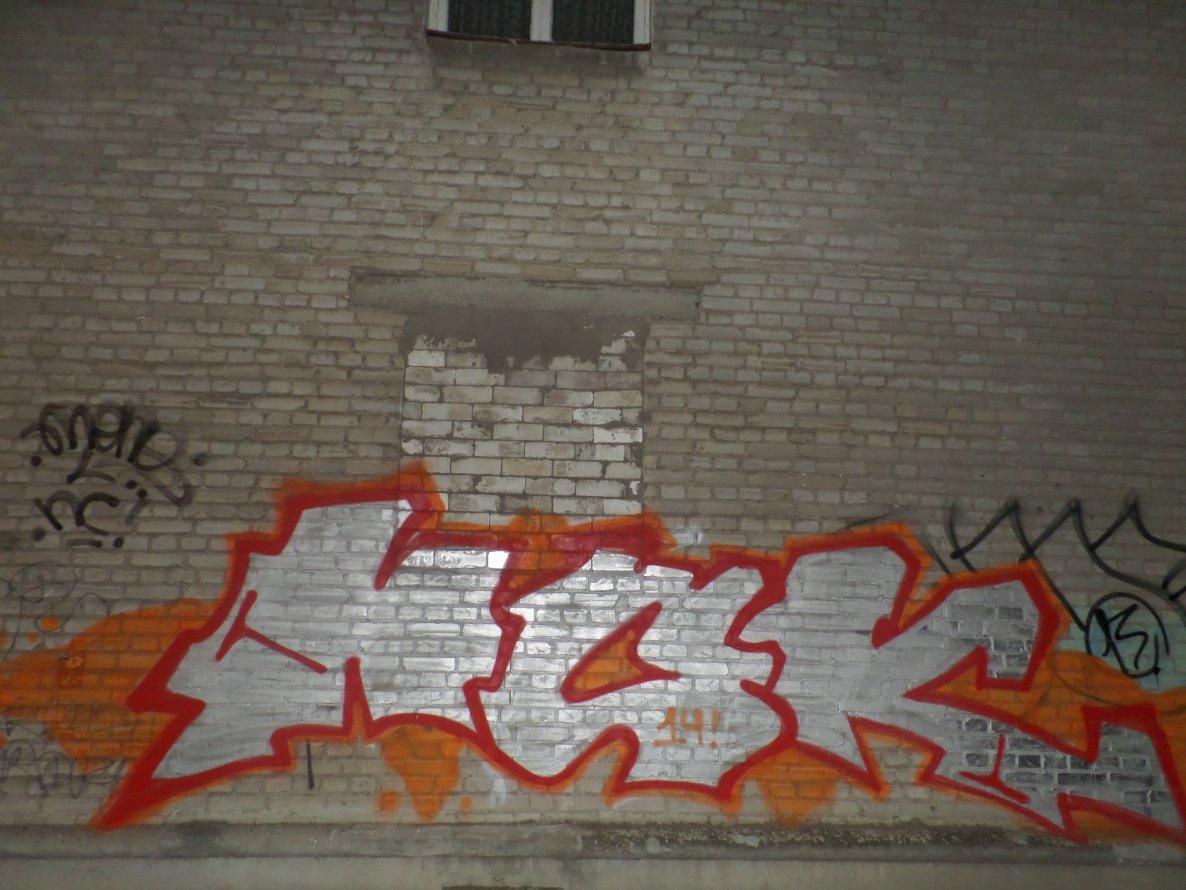 Graffiti Bombing - Photo by MENO - NCK