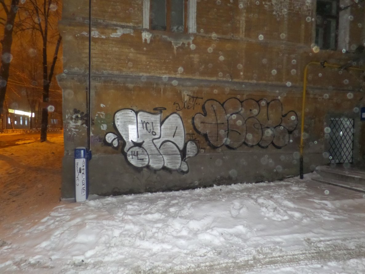 Graffiti Bombing - Photo by MENO - MENO, OSEM (2014)
