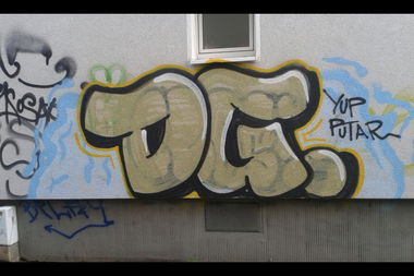 Graffiti Bombing - Photo by MGBonn - DG, Yup, Putar