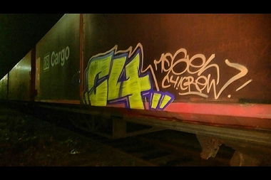 Graffiti Train - Photo by MGBonn - C4, Mogel