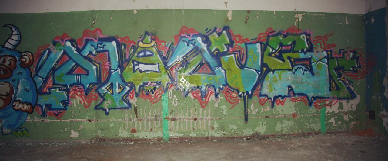 Graffiti Wall - Photo by MINUS - MINU5