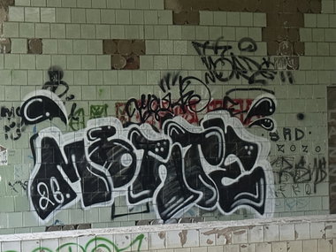 Graffiti Wall - Photo by MNT0372 (2019)