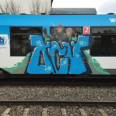 Graffiti Train - Photo by MOLOTOW1 - dcv, ayc, dcvs (2015)