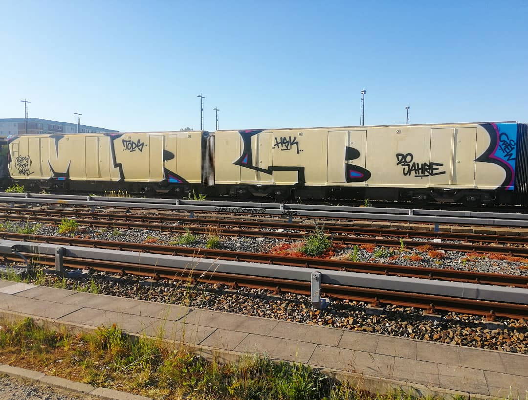 Graffiti Train - Photo by MRB - MRB (2020)