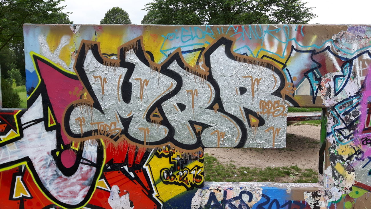 Graffiti Street Art - Photo by MRB - MRB, TODS, B2S (2017)