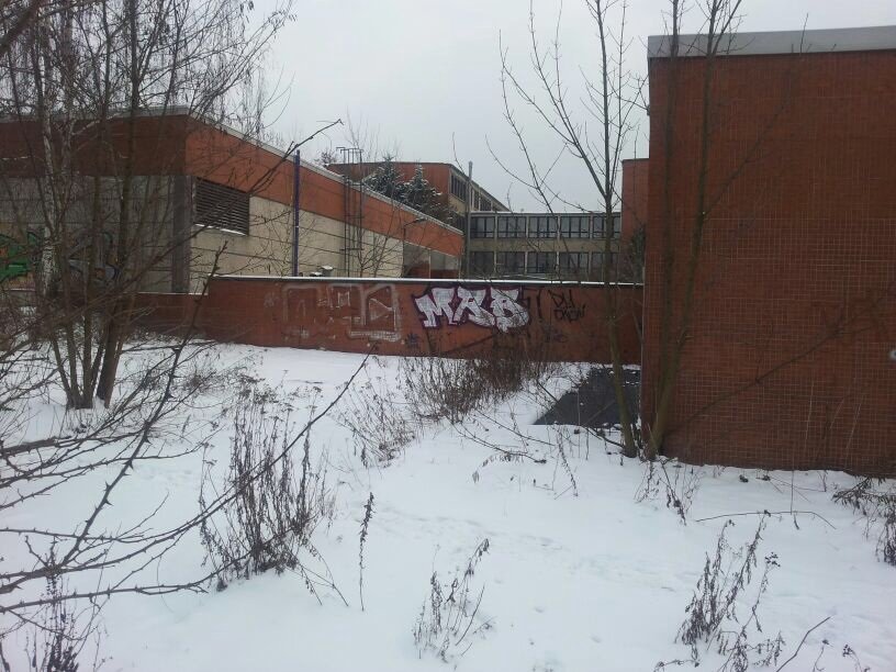 Graffiti Bombing - Photo by MRB - MRB (MRB)