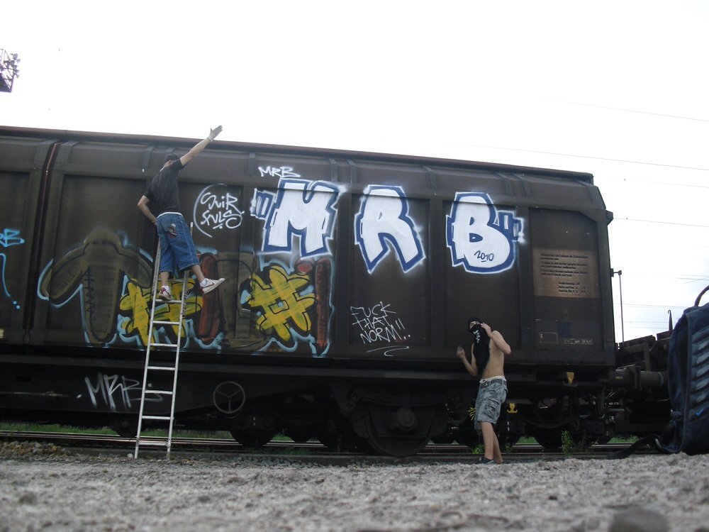 Graffiti Train - Photo by MRB - MRB