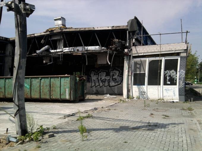 Graffiti Bombing - Photo by MRB - MRB