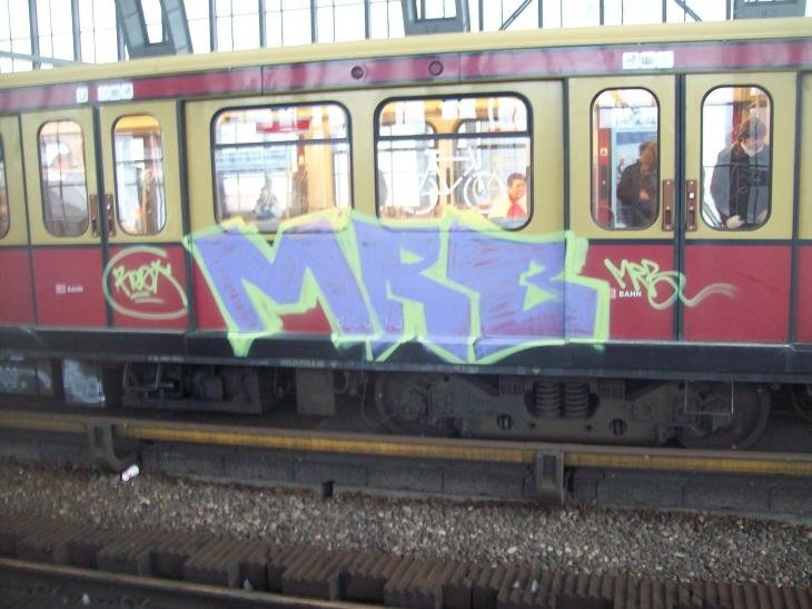 Graffiti Train - Photo by MRB - MRB