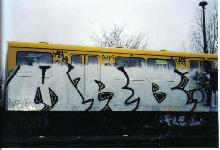 Graffiti Train - Photo by MRB - MRB