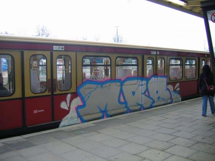 Graffiti Train - Photo by MRB - MRB