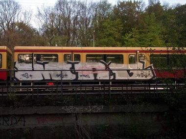Graffiti Train - Photo by MRB - MRB