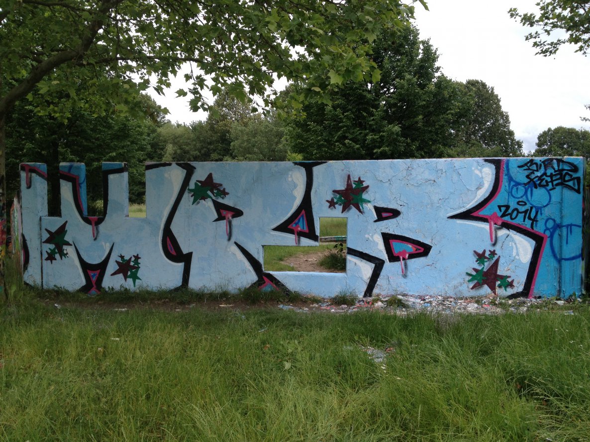 Graffiti Bombing - Photo by MRB - MRB (2014)