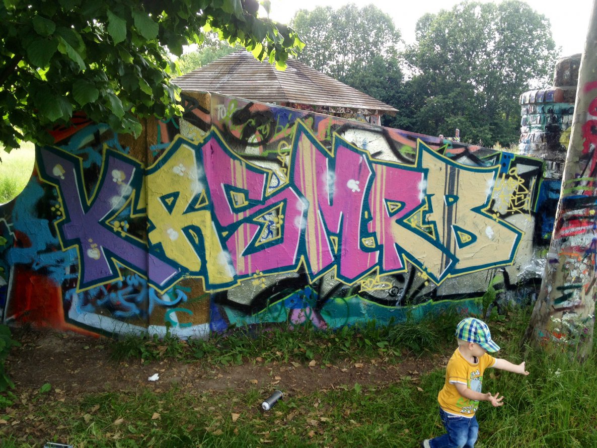 Graffiti Wall - Photo by MRB - KRS, MRB (2014)