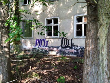 Graffiti Street Art - Photo by MRB - mrb, tng (2014)