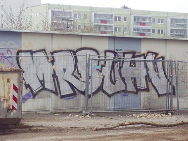 Graffiti Bombing - Photo by MRB - MRB, UHV