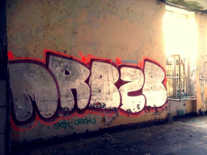 Graffiti Bombing - Photo by MRB - MRB2B (2014)
