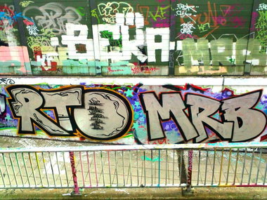 Graffiti Bombing - Photo by MRB - RTO, MRB (2014)