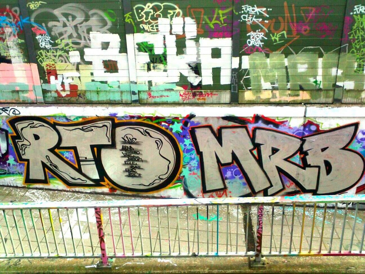 Graffiti Bombing - Photo by MRB - RTO, MRB (2014)