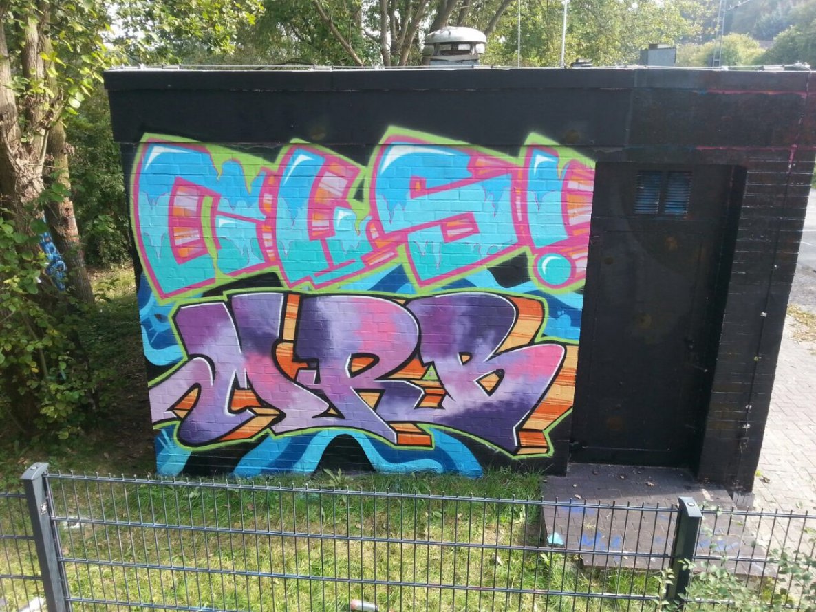 Graffiti Bombing - Photo by MRB - CLS, MRB (2014)