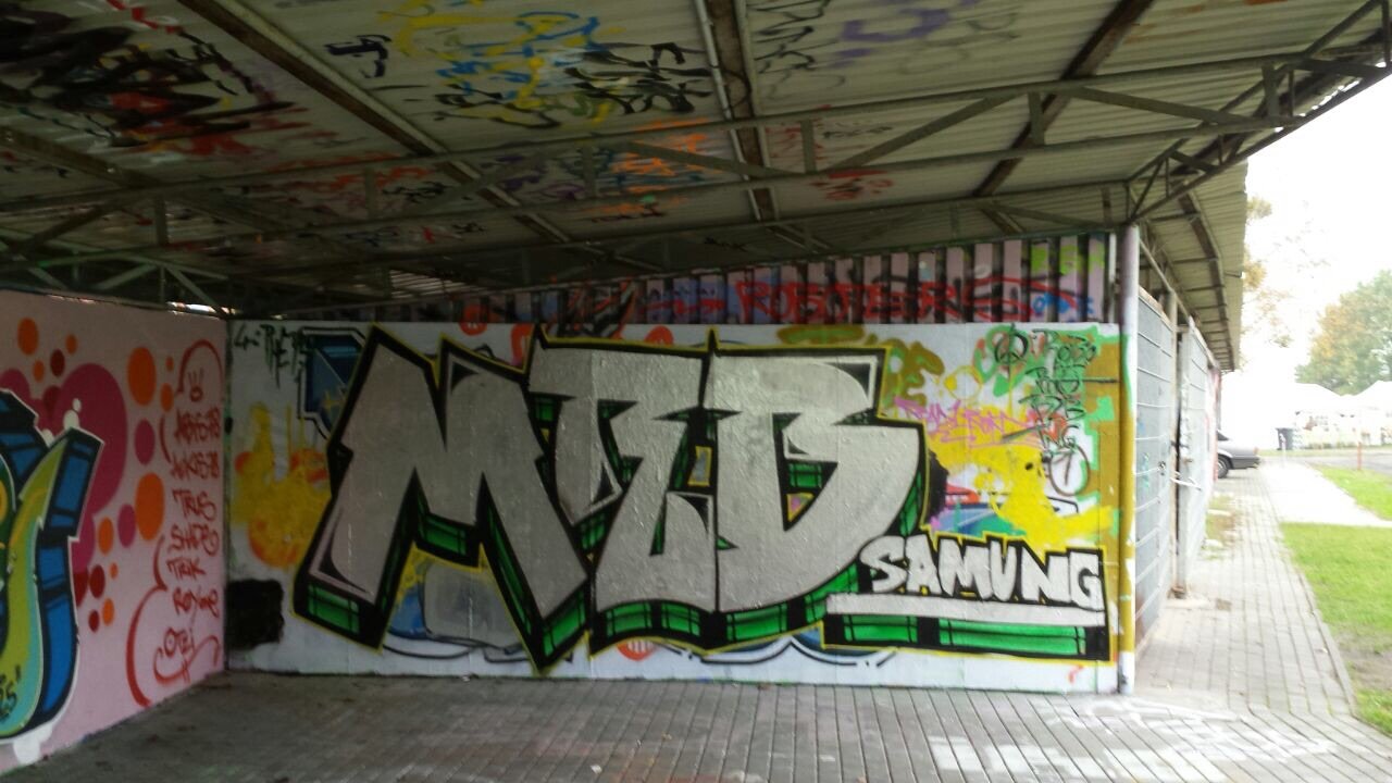 Graffiti Bombing - Photo by MRB - MRBsamung (2014)