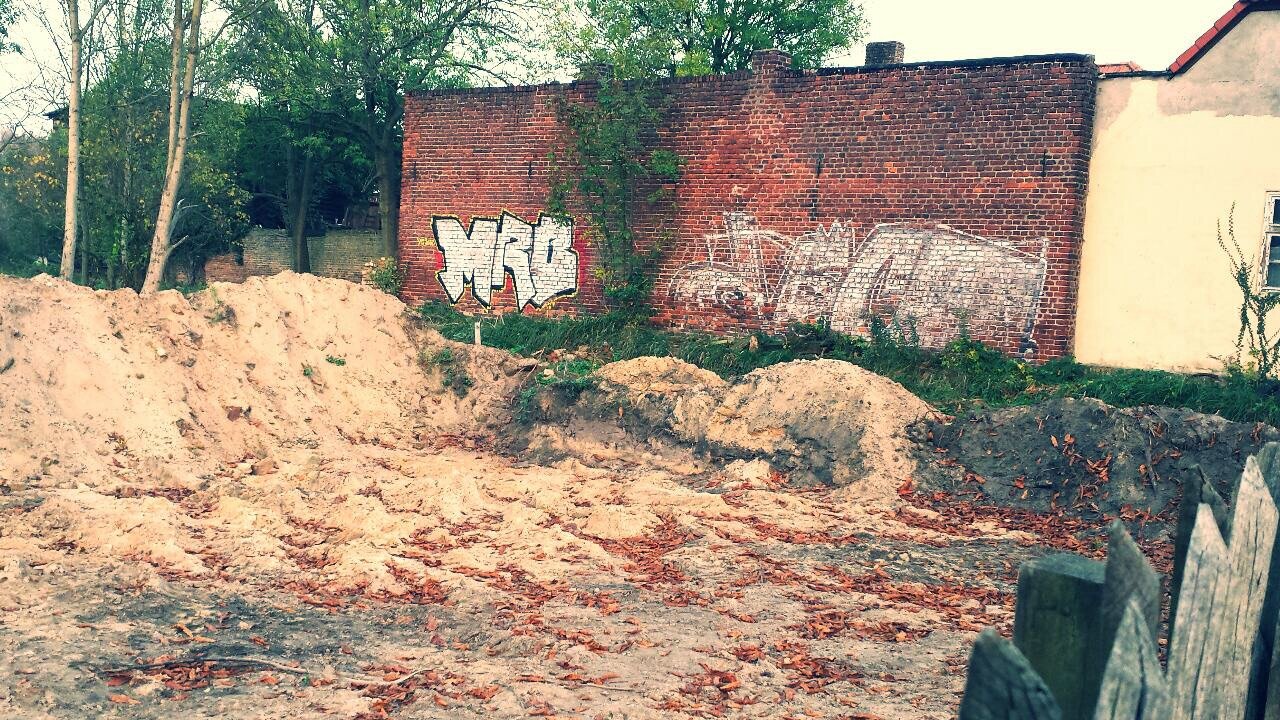 Graffiti Bombing - Photo by MRB - MRB (2014)