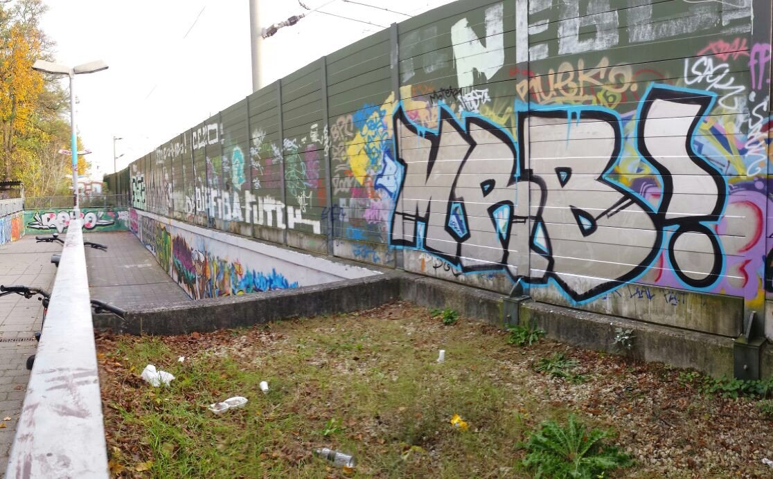 Graffiti Bombing - Photo by MRB (2014)