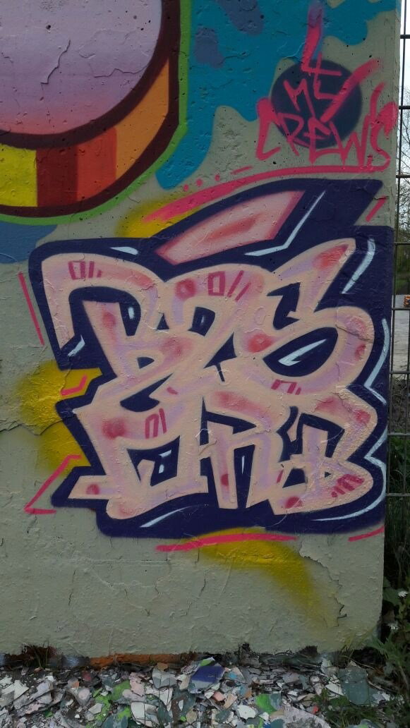 Graffiti Wall - Photo by MRB - B2S, MRB (2017)