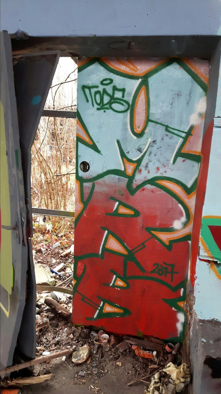 Graffiti Wall - Photo by MRB - MRB (2017)