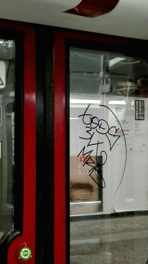 Graffiti Artwork - Photo by MRB - TODS, 3K, MRB (2018)