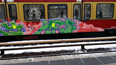 Graffiti Train - Photo by MRB - MRB (2015)